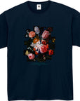 ニコラエス・ファン・ヴェレンダール-クリスタルの花瓶に咲く花束 / 半袖クルーネックTシャツ